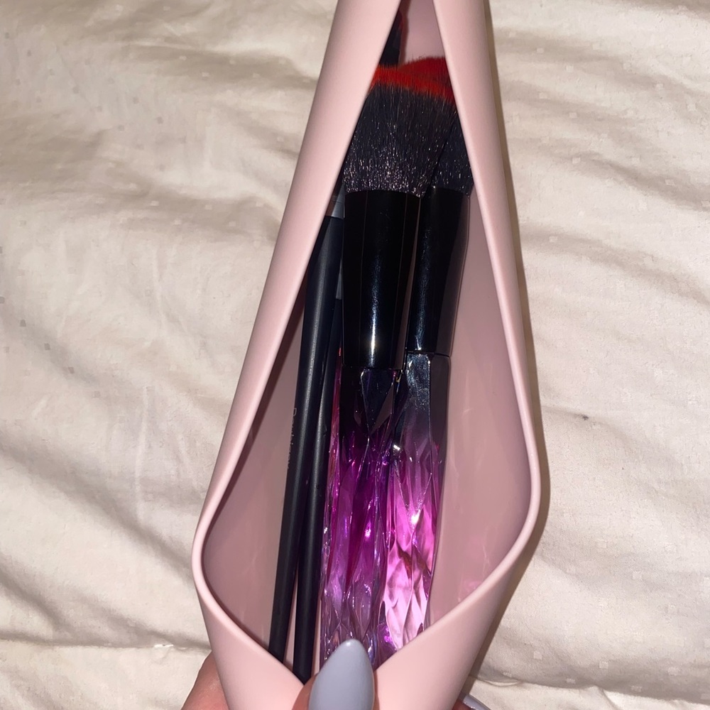Silicone makeup brush HOLDER
